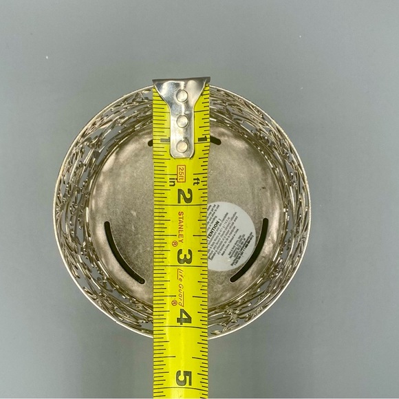 Bath & Body Works Shining Silver Color Leaf Pattern THREE WICK CANDLE holder - Picture 6 of 7